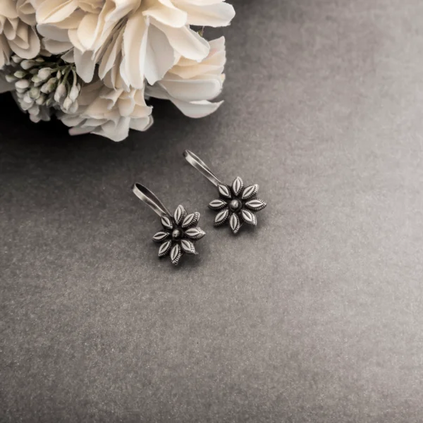 1_Antique_Blossom_Clip_On_925_Silver_Ear_Cuff_Noorish_Jewellery