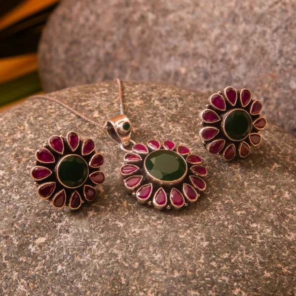 1_Blooming_Ruby_Emerald_925_Silver_Pendant_Set_Noorish_Jewellery