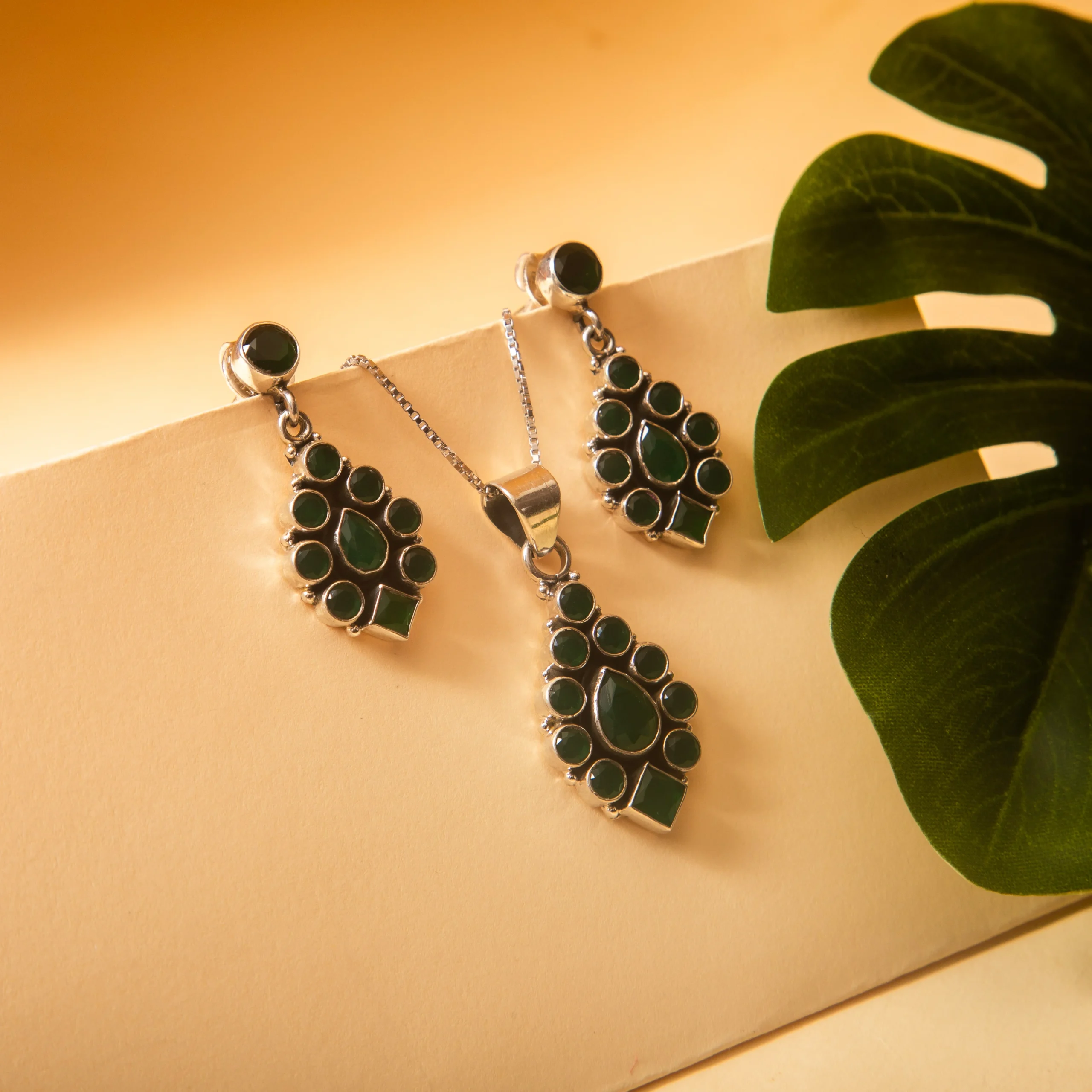 1_Emerald_Drop_925_Silver_Pendant_Set_Noorish_Jewellery