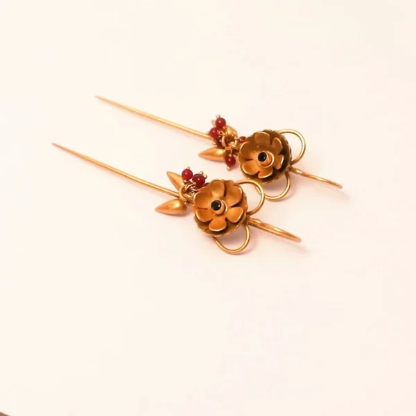 4_Golden_Bloom_Needle_925_Silver_Ear_Cuff_Maroon_Accents_000_Noorish_Jewellery